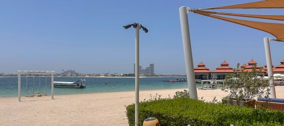 Studio in Palm Jumeirah, UAE No. 42345 3
