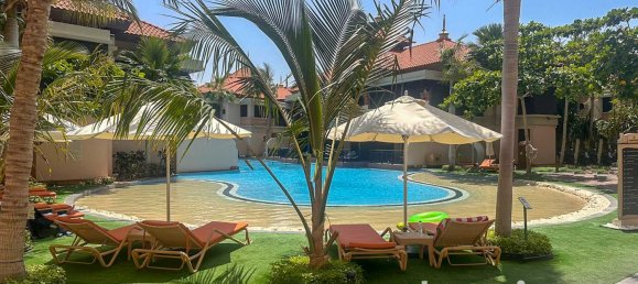 Studio in Palm Jumeirah, UAE No. 42345 12