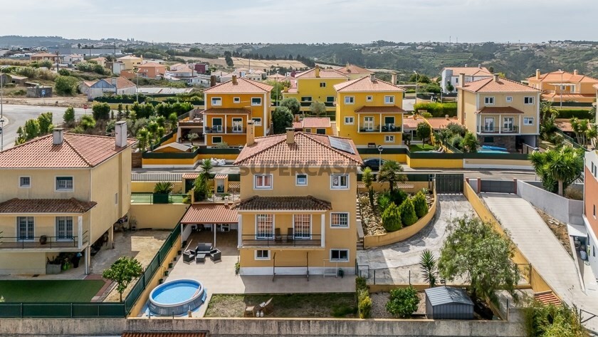 Casa de 4 dormitorios en Ericeira, Portugal No. 345594