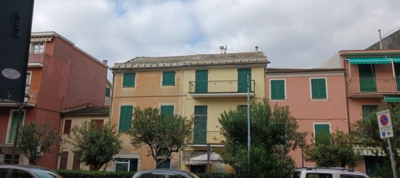 3 rooms Apartment in Moneglia, Italy No. 267944 4