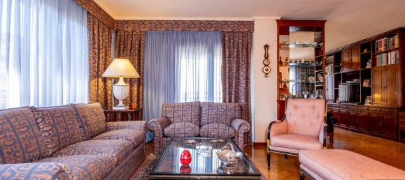 4 bedrooms Apartment in Zaragoza, Spain No. 68164 3
