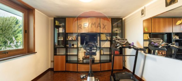 2 Schlafzimmer Villa in Besana in Brianza, Italy, Nr. 327959 20