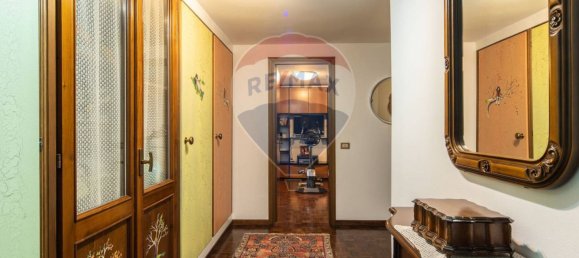 2 Schlafzimmer Villa in Besana in Brianza, Italy, Nr. 327959 19