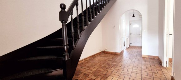 2 bedrooms Villa in Talence, France No. 297802 4