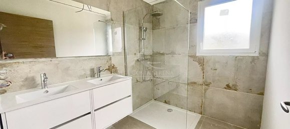 3 Schlafzimmer Haus in Prunelli-di-Fiumorbo, France, Nr. 68870 5