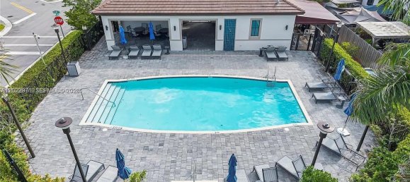 3 bedrooms Duplex for rent in Miami, Miami-Dade, Florida, USA № 614916 3
