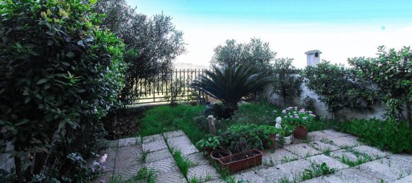 3 rooms Apartment in Tortoreto, Italy No. 181919 6