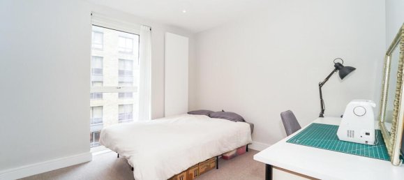 3 bedrooms Apartment in London, United Kingdom No. 14480 8