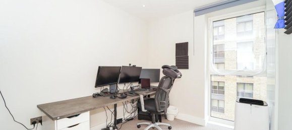 3 bedrooms Apartment in London, United Kingdom No. 14480 12