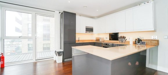 3 bedrooms Apartment in London, United Kingdom No. 14480 5