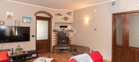 2 bedrooms House in Cirié, Italy No. 322125 21