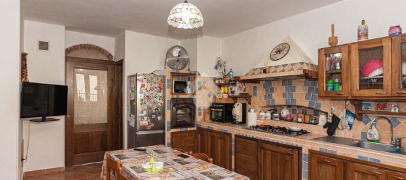 2 bedrooms House in Cirié, Italy No. 322125 7