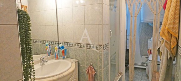 2 bedrooms Apartment in Neuilly-sur-Marne, France No. 180082 10