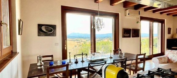 7-salle Villa à Castiglione del Lago, Italy No. 168894 11