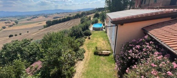 7-salle Villa à Castiglione del Lago, Italy No. 168894 3