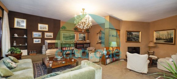 4 bedrooms Apartment in Rome, Italy No. 168925 4