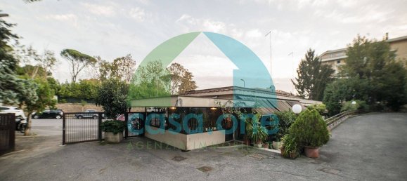 4 bedrooms Apartment in Rome, Italy No. 168925 19