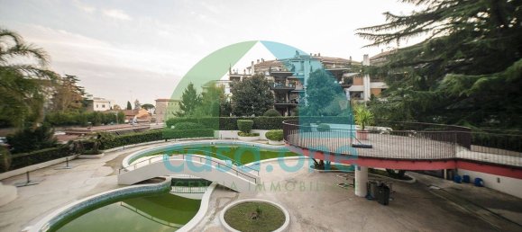 4 bedrooms Apartment in Rome, Italy No. 168925 8