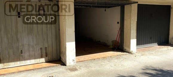 5 rooms Apartment in Altopascio, Italy No. 374506 16