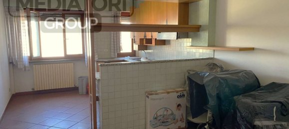 5 rooms Apartment in Altopascio, Italy No. 374506 3