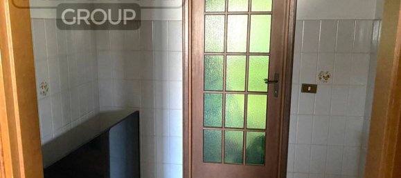 5 rooms Apartment in Altopascio, Italy No. 374506 6