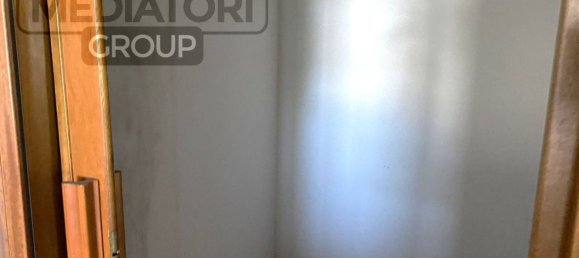 5 rooms Apartment in Altopascio, Italy No. 374506 4