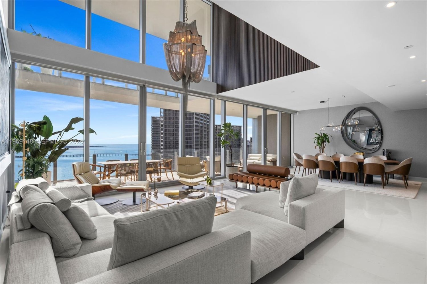 5 bedrooms Commercial property for sale in Miami, Miami-Dade, Florida, USA № 615543