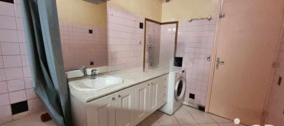 3 bedrooms House in Douvrin, France No. 254449 15