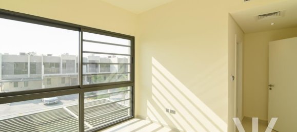 3 bedrooms Townhouse in Dubai, UAE No. 16766 15