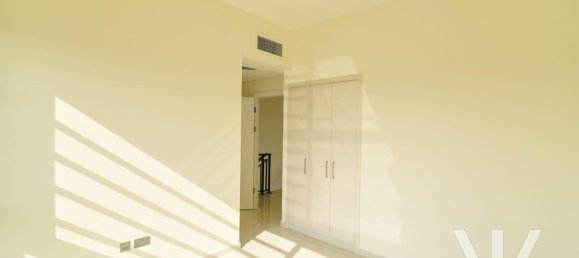 3 bedrooms Townhouse in Dubai, UAE No. 16766 5