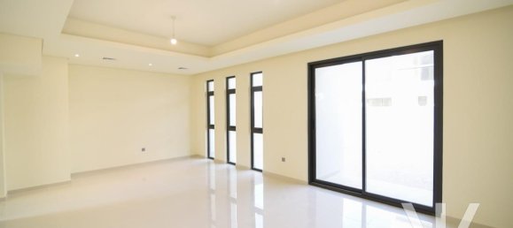 3 bedrooms Townhouse in Dubai, UAE No. 16766 3