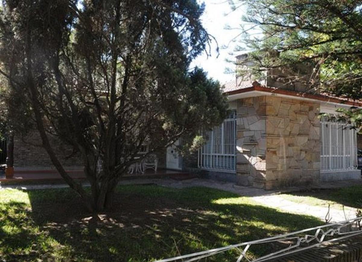 Casa de 5 dormitorios en Santa Fe, Argentina No. 10096