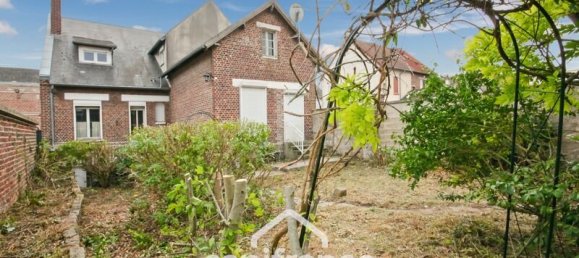 5 غرف نوم منزل في Saint-Quentin, France رقم 352598 2