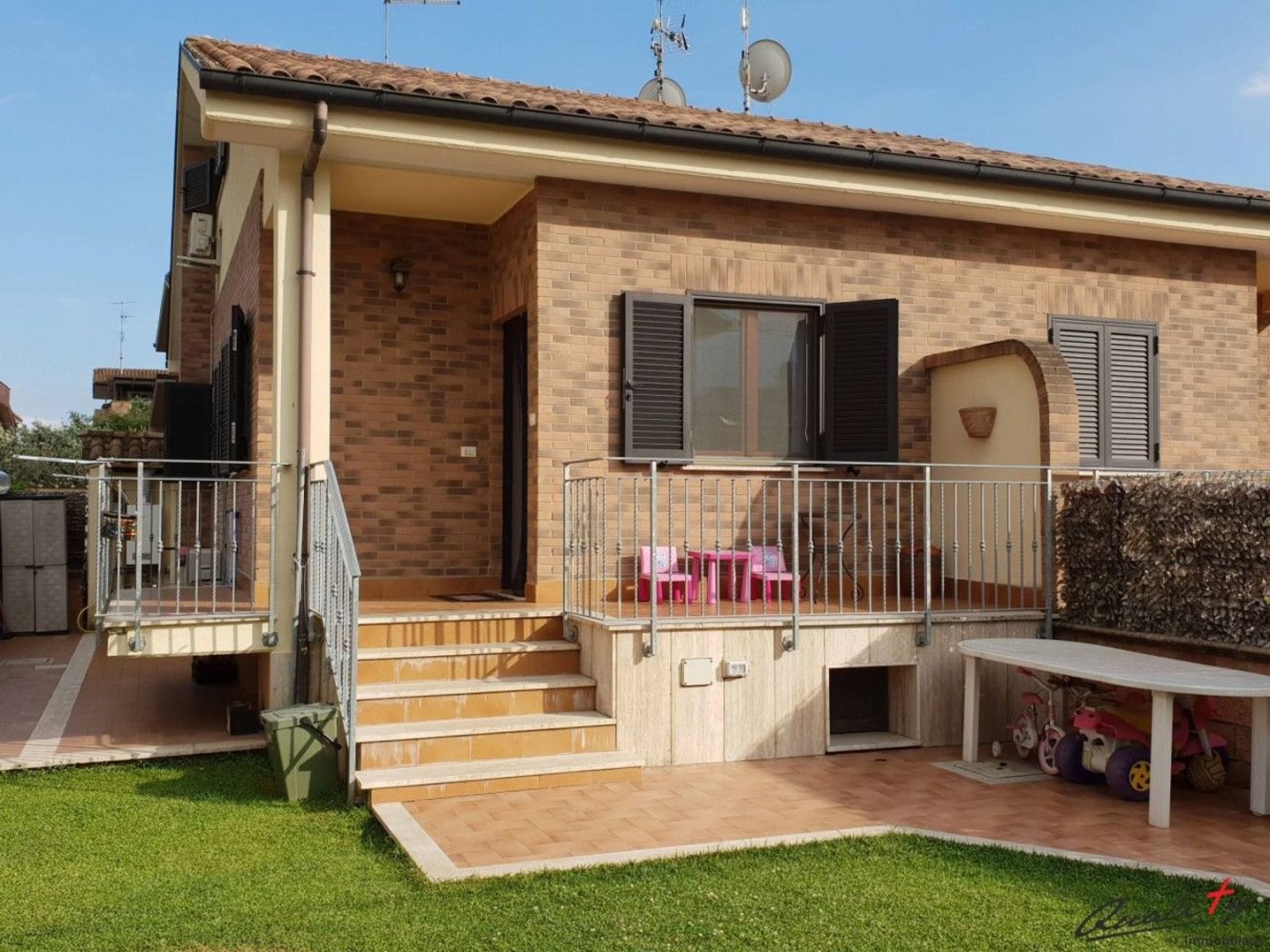 Villa de 3 habitaciónes en Rome, Italy No. 279542