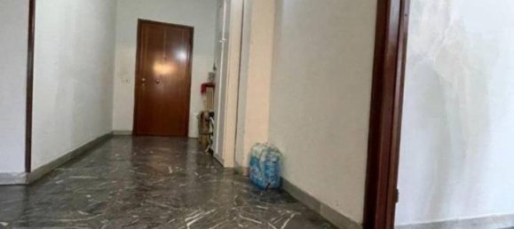 3-salle Appartement à Arcore, Italy No. 37789 9