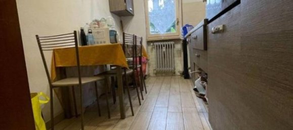 3-salle Appartement à Arcore, Italy No. 37789 8