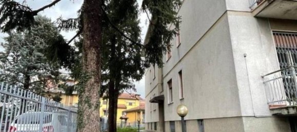 3-salle Appartement à Arcore, Italy No. 37789 3