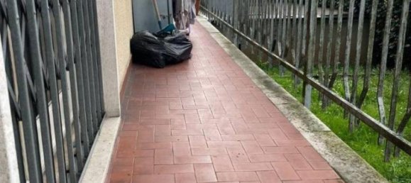 3-salle Appartement à Arcore, Italy No. 37789 32