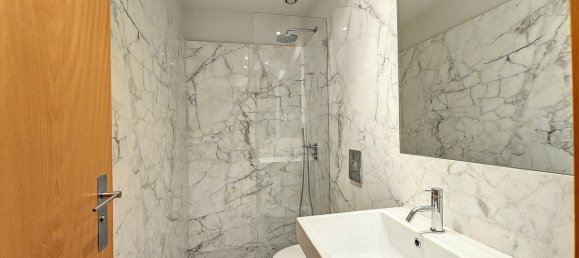 3 bedrooms Apartment in Porto, Portugal No. 97837 18