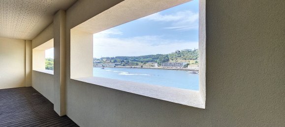 3 bedrooms Apartment in Porto, Portugal No. 97837 9