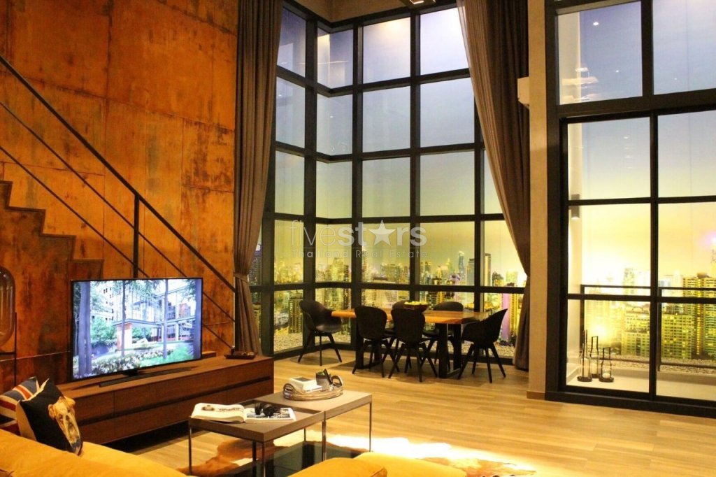 2 bedrooms Condo in Bangkok, Thailand No. 7583