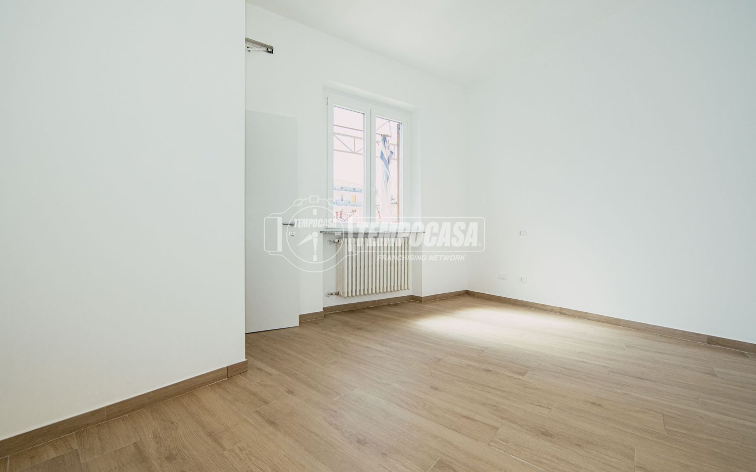 Apartamento de 3 habitaciónes en Robbio, Italy No. 298117