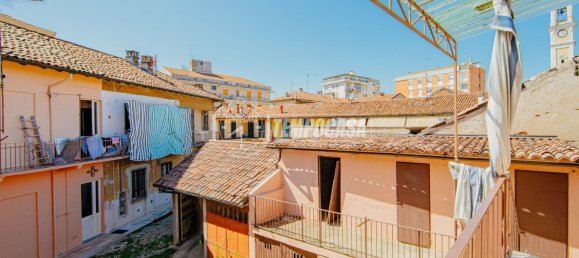 Apartamento de 3 habitaciónes en Robbio, Italy No. 298117 3