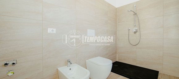 Apartamento de 3 habitaciónes en Robbio, Italy No. 298117 21