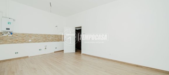 Apartamento de 3 habitaciónes en Robbio, Italy No. 298117 5