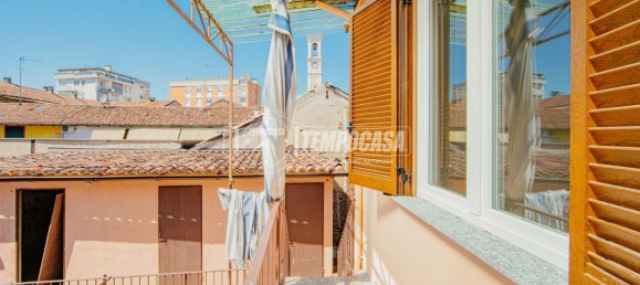 Apartamento de 3 habitaciónes en Robbio, Italy No. 298117 2