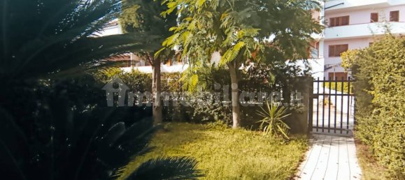 4 Schlafzimmer Haus in Benevento, Italy, Nr. 75954 2