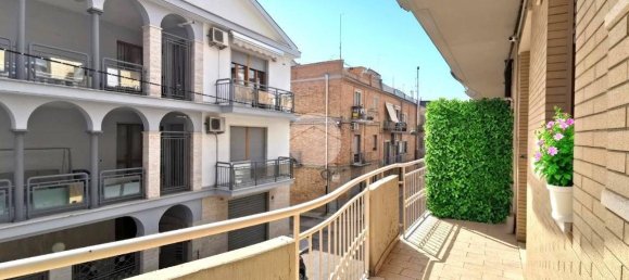 2 Schlafzimmer Wohnung in Lucera, Italy, Nr. 337186 12