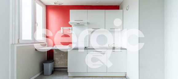 Studio in Mons-en-Baroeul, France, Nr. 56103 5