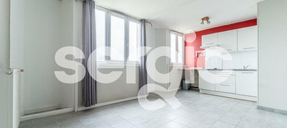 Studio in Mons-en-Baroeul, France, Nr. 56103 3